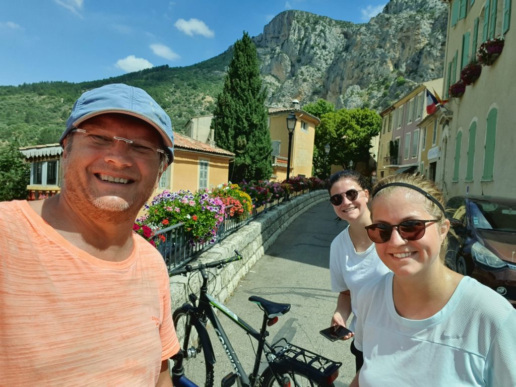 Radtour hoch hinauf nach Moustiers St. Pierre