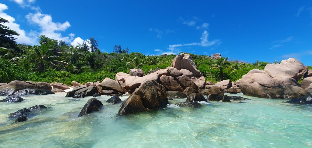 Anse Coco Beach - La Digue